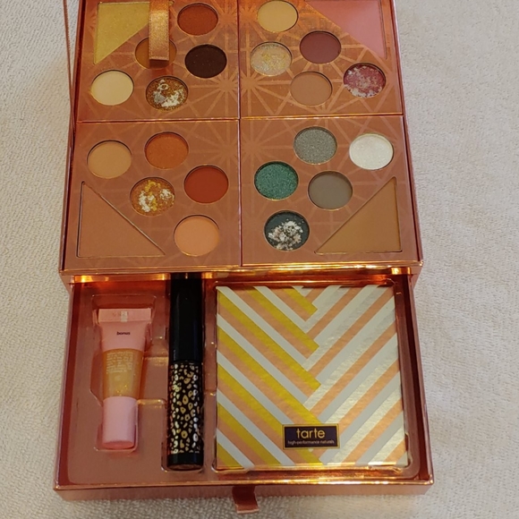 Gift and glam collectors set. NEW - Picture 4 of 7